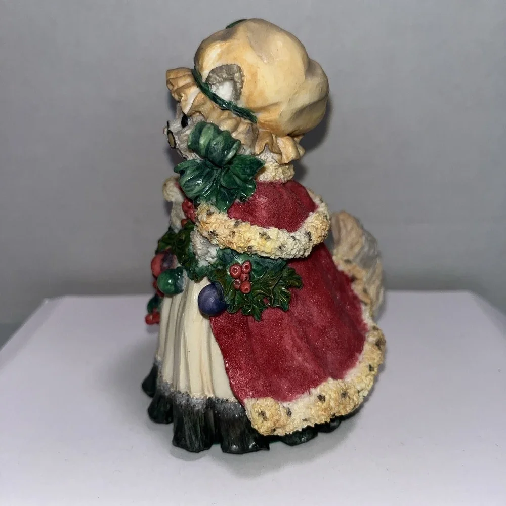 Vintage The Thickets at Sweetbriar Mrs. Claws CAT Christmas Is A Time for LOVE